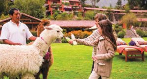 What offer us the Belmond Hotel Rio Sagrado